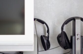 What Are the Top Noise-Canceling Headphones Available Today?